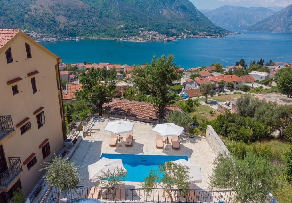 Kotor'da Nerede Kalınır? Hangi Bölgede Konaklama Yapılır? | Butik Oteller, Evler 4 264389999