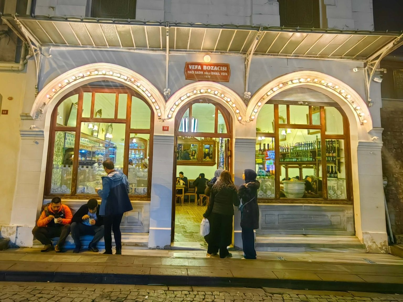 Vefa Bozacısı Fatih’te Bir Lezzet Durağı IMG 20231118 234547 1