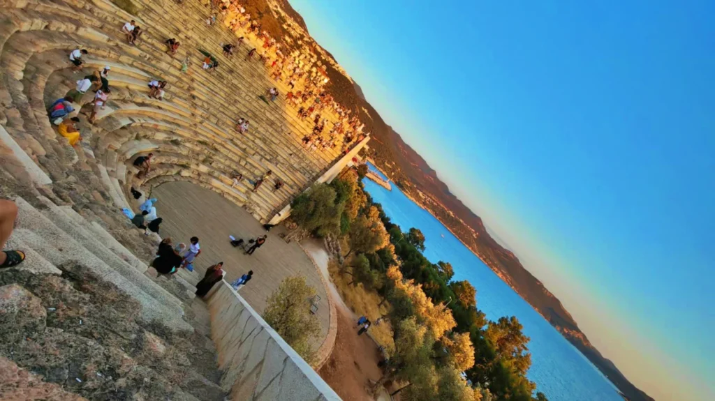 Antiphellos Antik Kenti – Likya’nın Önemli Ticaret Merkezi Antiphellos Antik Kenti