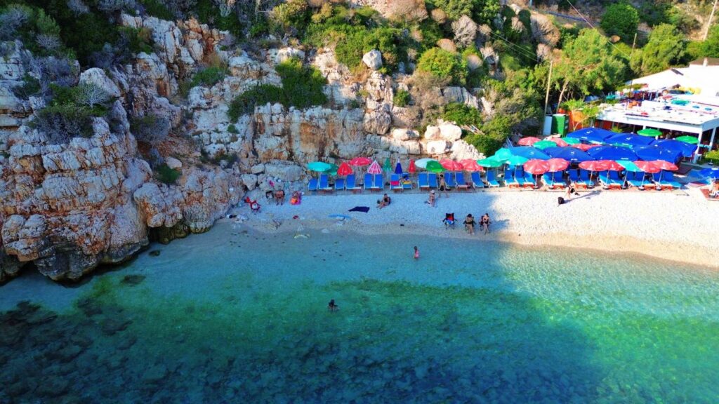 Büyük Çakıl Plajı ❤️ Nerede?, Yeme İçme, Konumu Büyük Çakıl Plajı