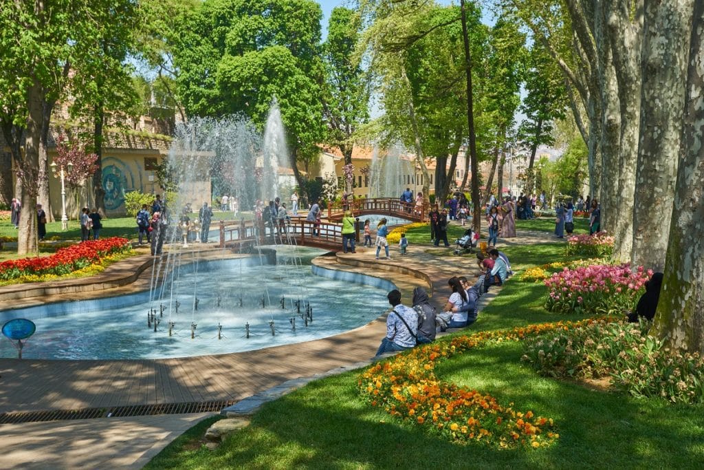 Gülhane Parkı: İstanbul’un Ortasında Saray Bahçesi gulhane parki