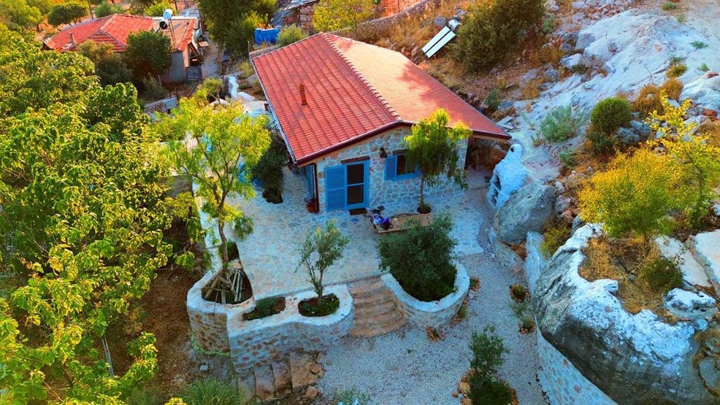 Small Farm Kaş Köyevi – Sürdürülebilir Yaşam ve Huzur Dolu Bir Tatil koy evi